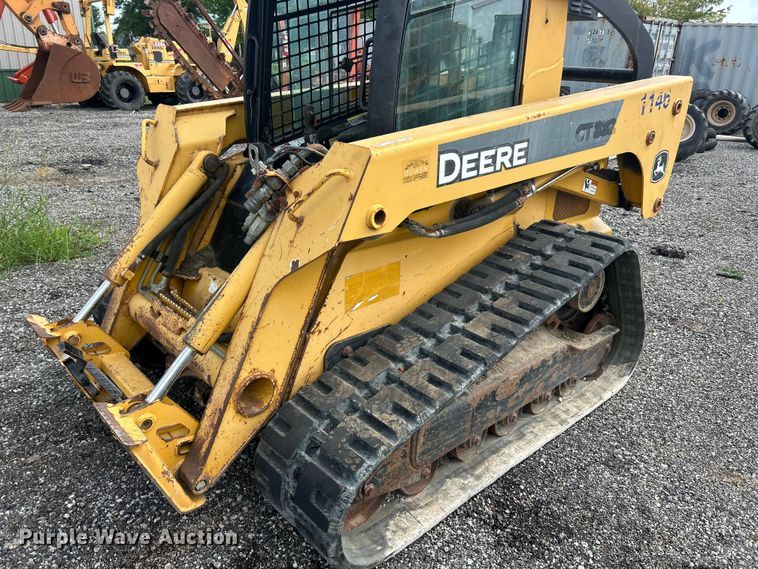 image for item FC2866 2007 John Deere CT332 tracked skid steer loader
