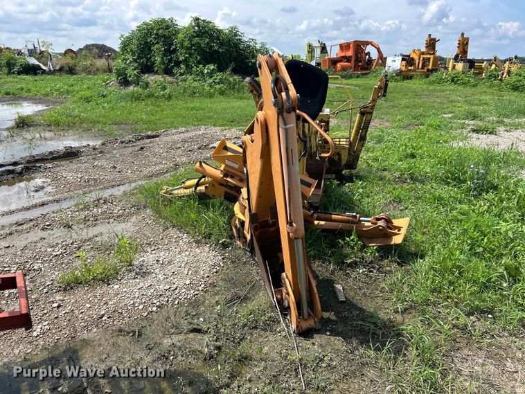 image for item FC2868 backhoe attachment