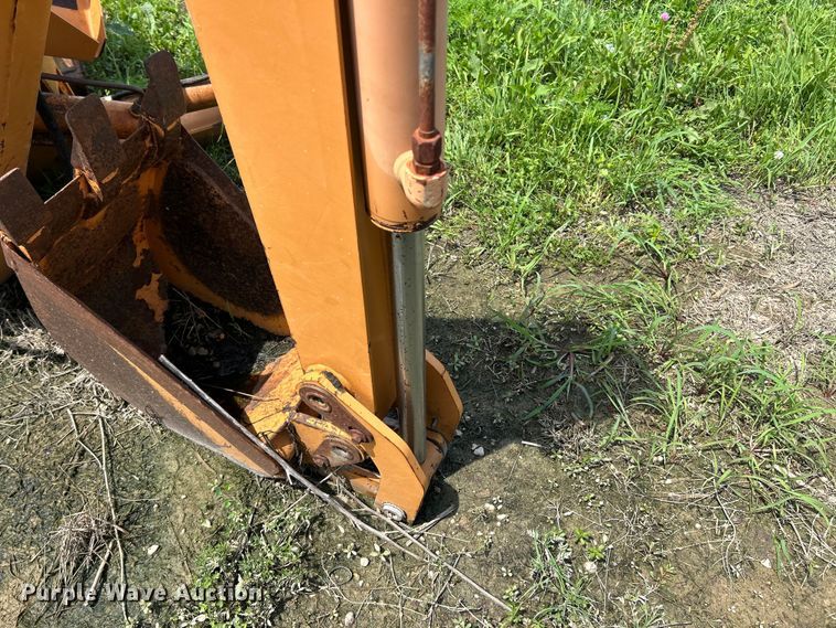 image for item FC2868 backhoe attachment