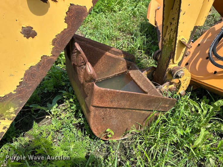 image for item FC2869 Vermeer V703A backhoe attachment