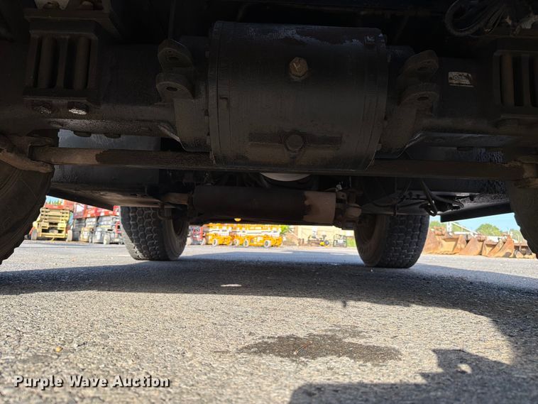 image for item FC3195 2011 Grove CD5540F crane