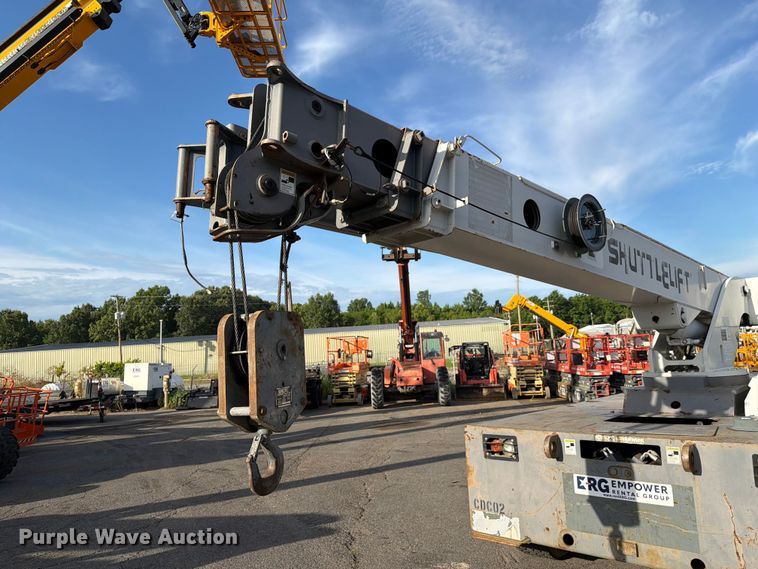image for item FC3195 2011 Grove CD5540F crane