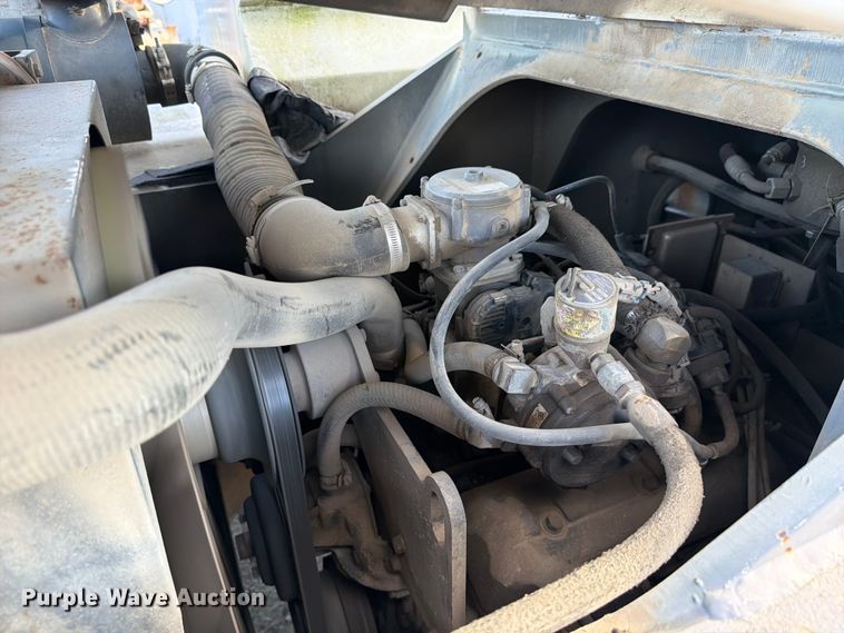 image for item FC3195 2011 Grove CD5540F crane