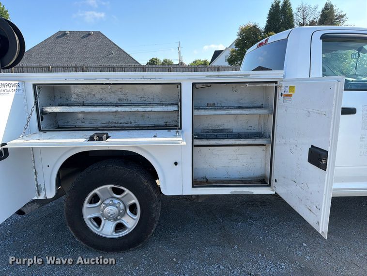 image for item FC3205 2017 RAM 2500 utility bed pickup truck