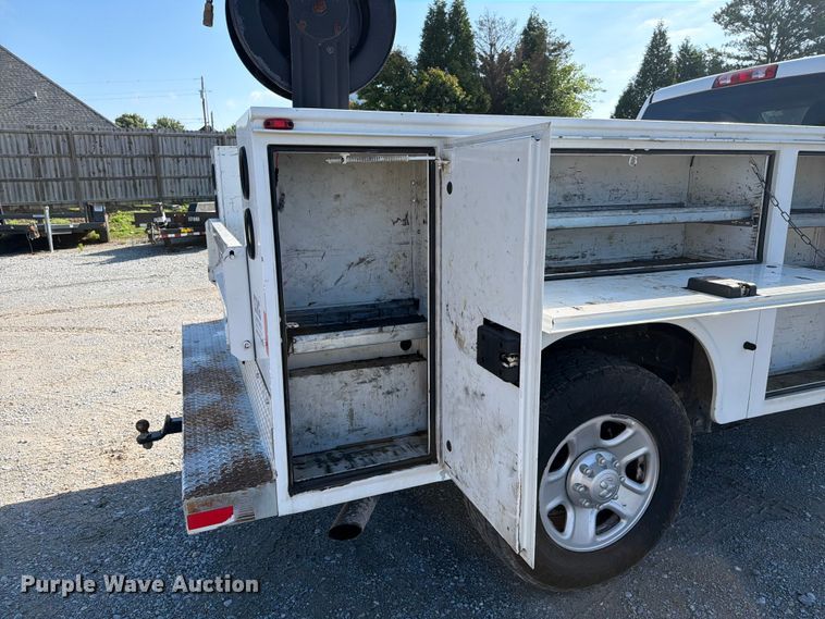 image for item FC3205 2017 RAM 2500 utility bed pickup truck