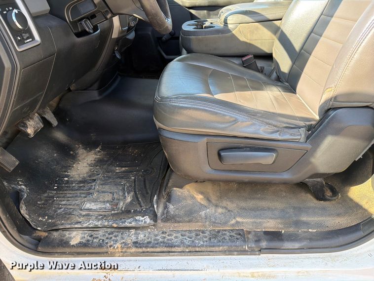 image for item FC3205 2017 RAM 2500 utility bed pickup truck