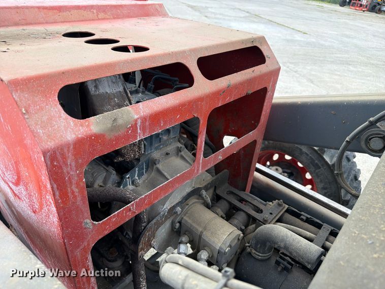 image for item FC3218 2002 SkyJack SJ8841 scissor lift