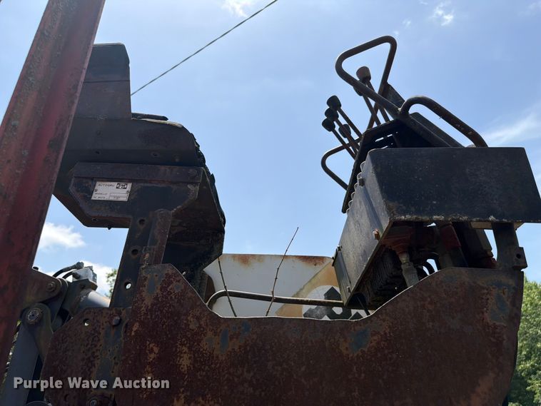 image for item FC3220 1972 Ford 900 crane truck