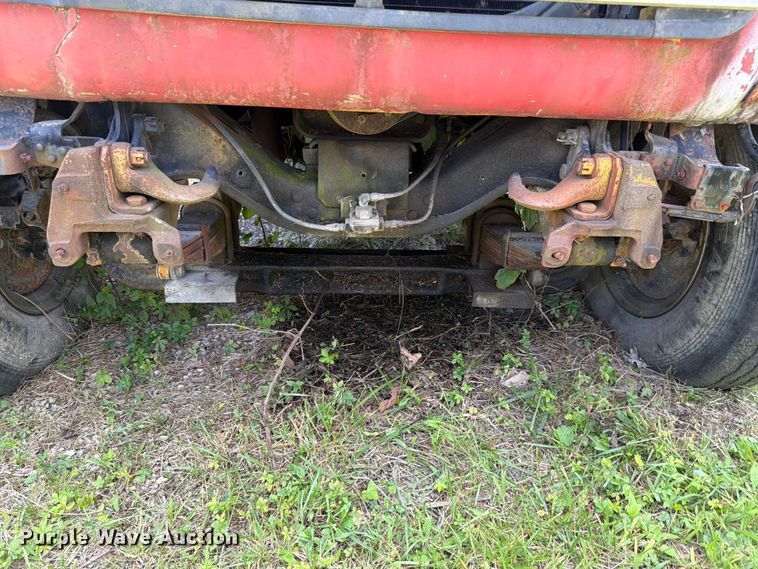 image for item FC3220 1972 Ford 900 crane truck