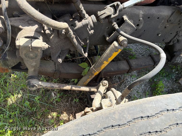 image for item FC3220 1972 Ford 900 crane truck
