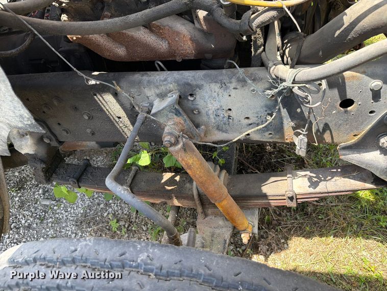 image for item FC3220 1972 Ford 900 crane truck