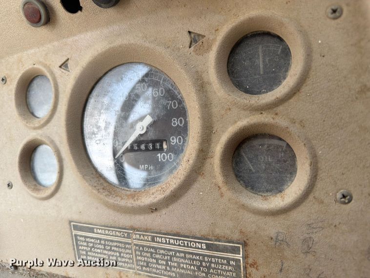 image for item FC3220 1972 Ford 900 crane truck