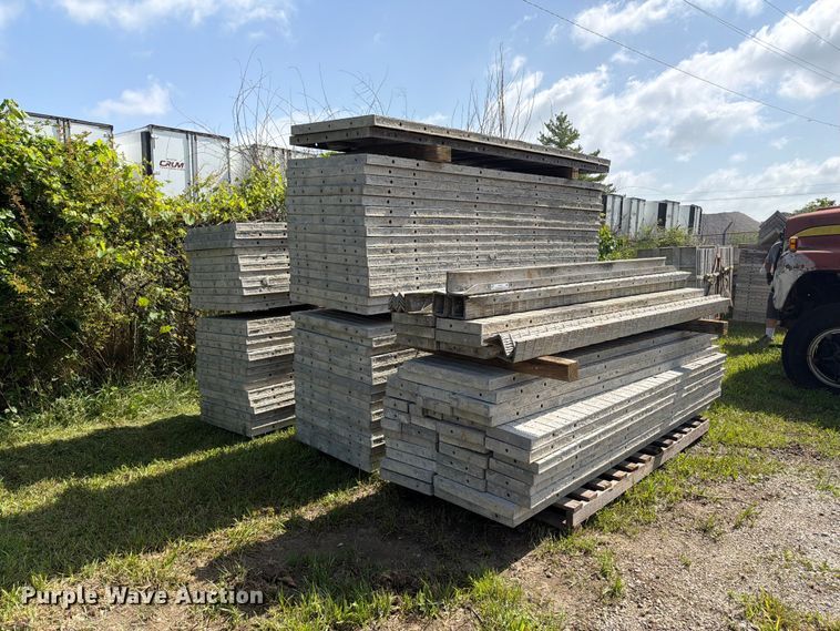 image for item FC3221 Concrete forms