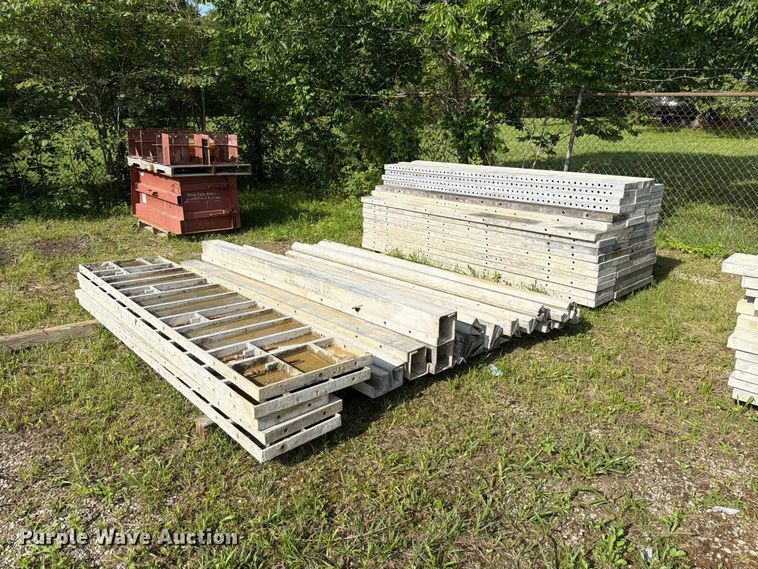 image for item FC3224 Concrete forms