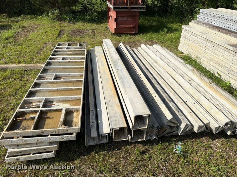 image for item FC3224 Concrete forms