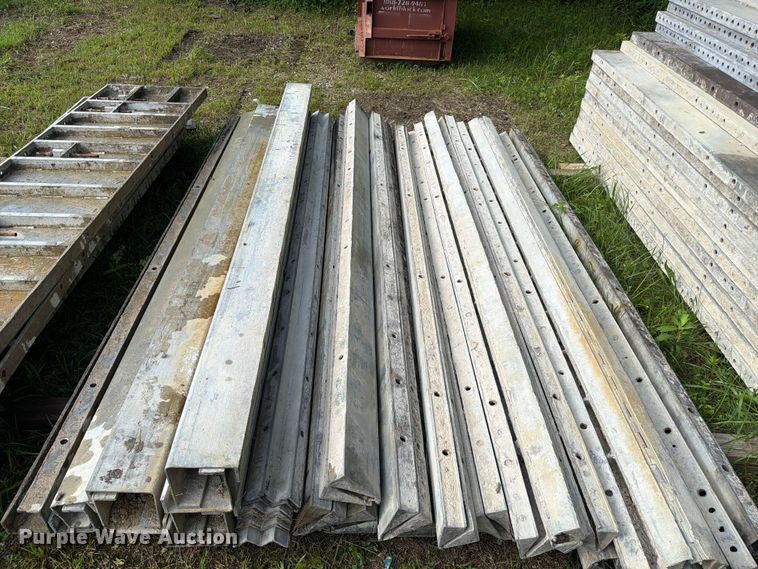 image for item FC3224 Concrete forms
