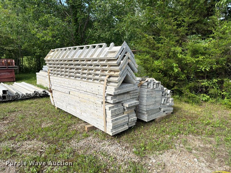 image for item FC3224 Concrete forms