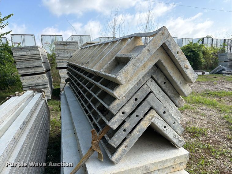 image for item FC3224 Concrete forms