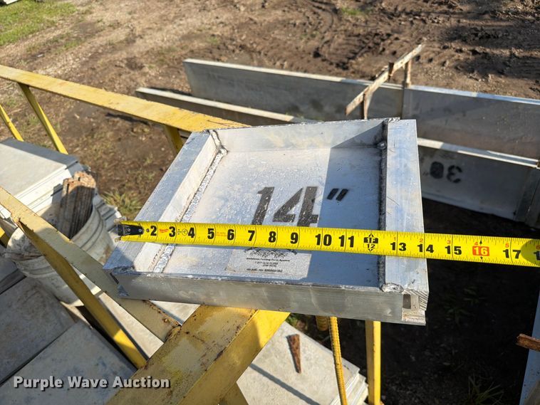 image for item FC3225 Concrete forms and equipment.