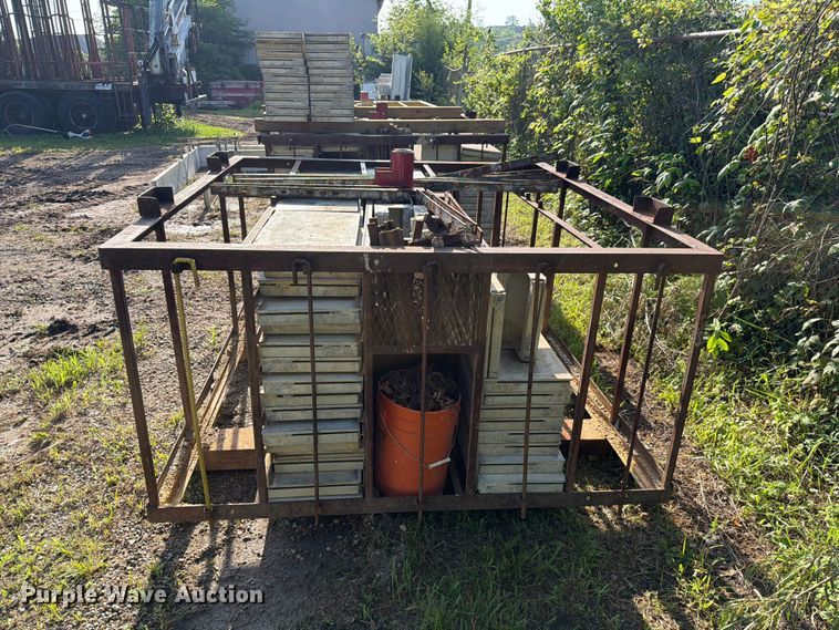 image for item FC3225 Concrete forms and equipment.