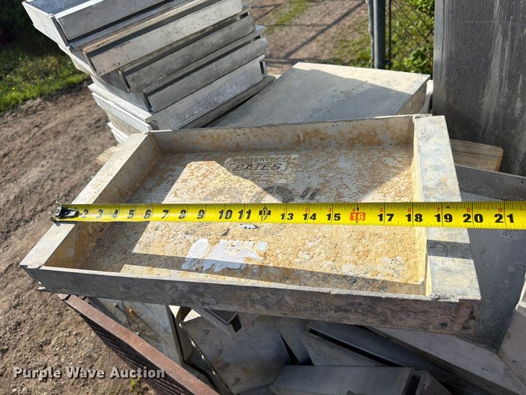 image for item FC3225 Concrete forms and equipment.