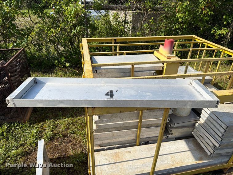 image for item FC3225 Concrete forms and equipment.