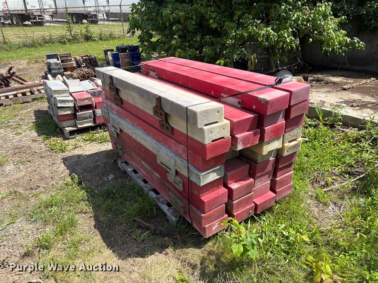 image for item FC3226 Concrete equipment