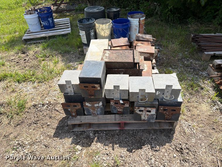 image for item FC3226 Concrete equipment