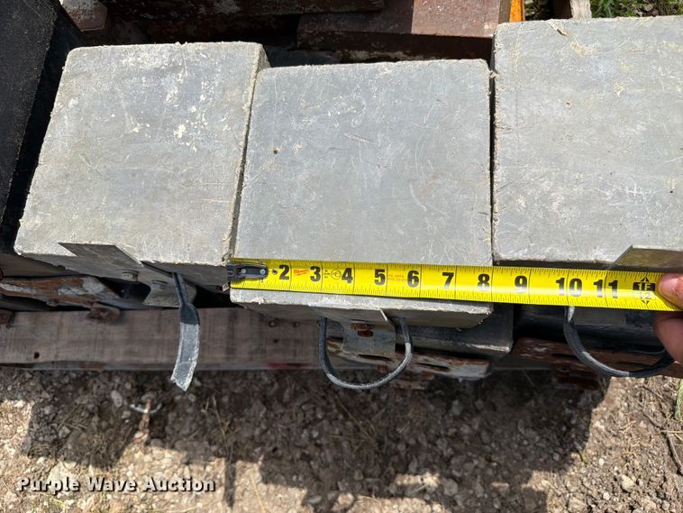 image for item FC3226 Concrete equipment
