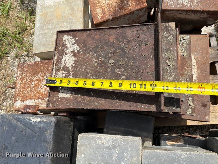 image for item FC3226 Concrete equipment
