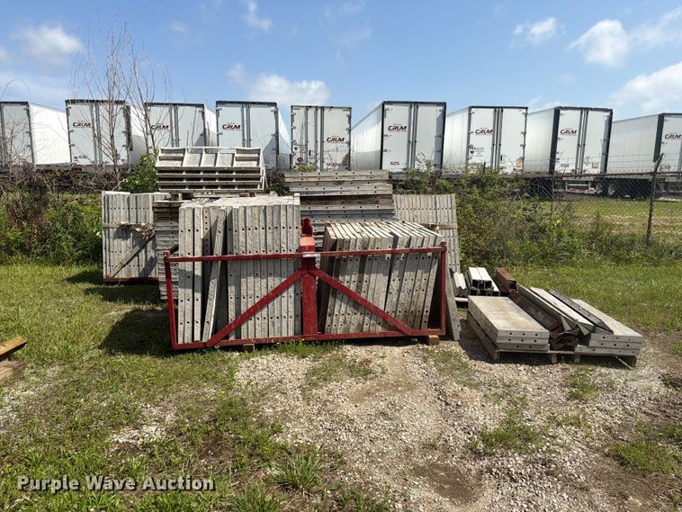 image for item FC3227 Concrete forms
