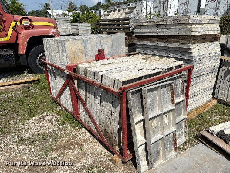 image for item FC3227 Concrete forms