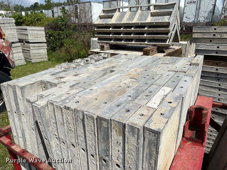 image for item FC3227 Concrete forms