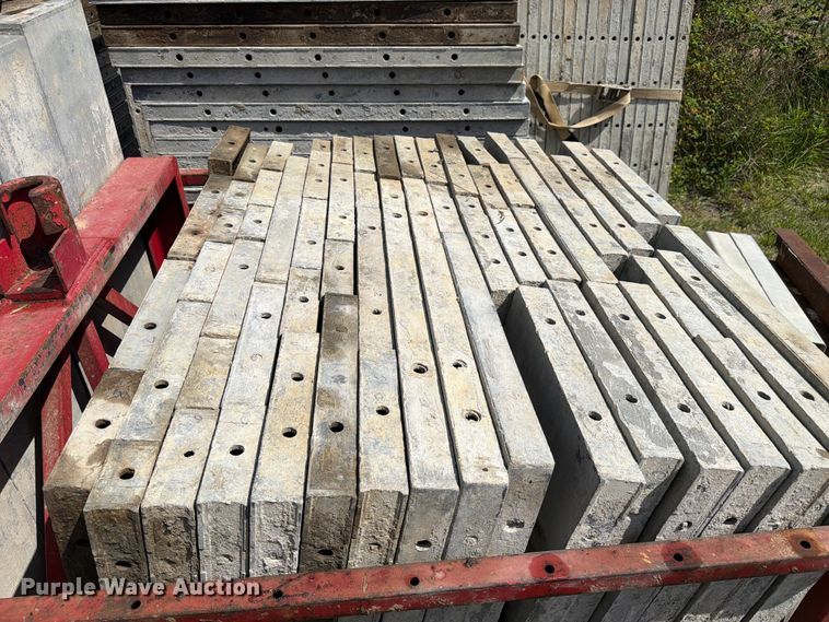 image for item FC3227 Concrete forms