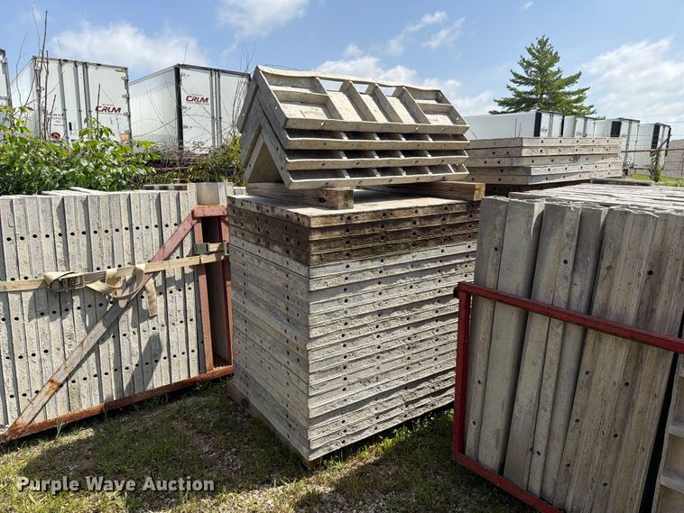 image for item FC3227 Concrete forms