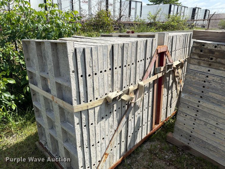 image for item FC3227 Concrete forms