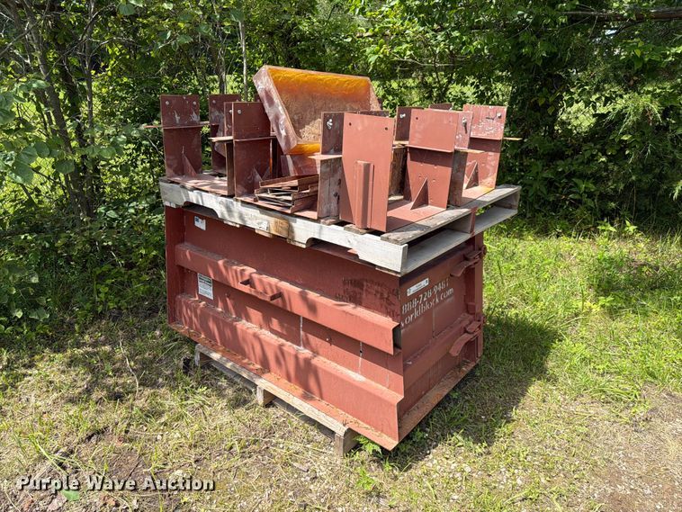 image for item FC3232 Concrete retaining block mold.
