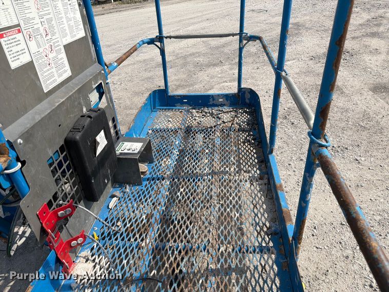 image for item FC3240 2011 Genie S-125 boom lift