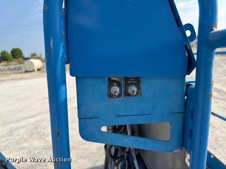 image for item FC3240 2011 Genie S-125 boom lift