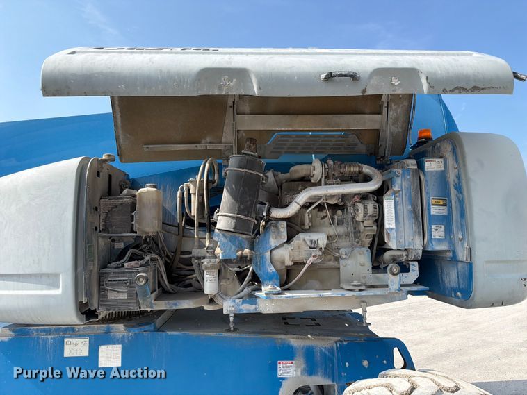 image for item FC3240 2011 Genie S-125 boom lift
