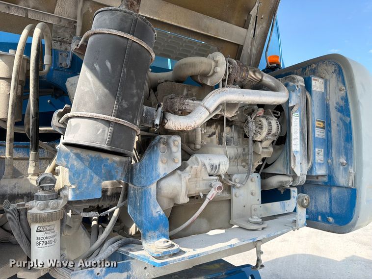 image for item FC3240 2011 Genie S-125 boom lift