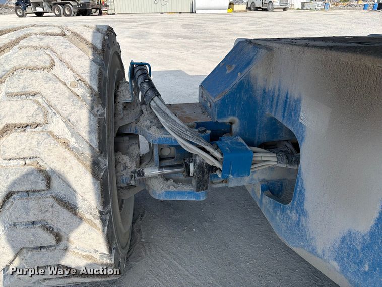 image for item FC3240 2011 Genie S-125 boom lift
