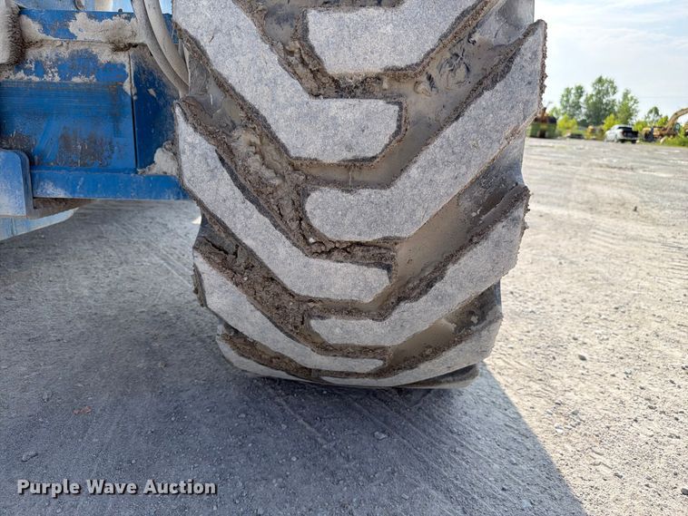 image for item FC3240 2011 Genie S-125 boom lift