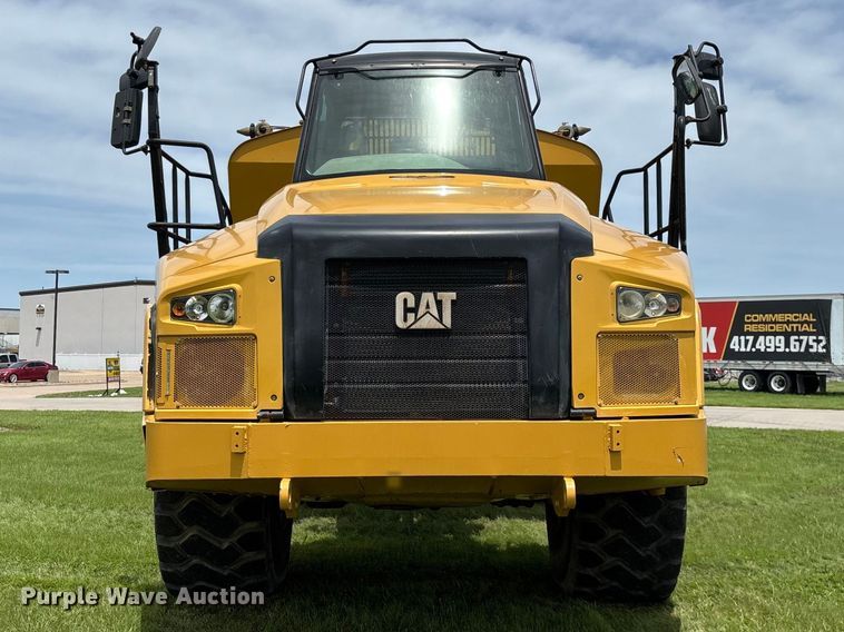image for item FG0475 2015 Caterpillar 745C articulated water truck