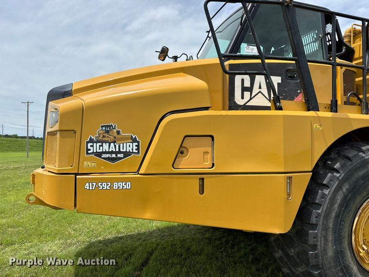 image for item FG0475 2015 Caterpillar 745C articulated water truck