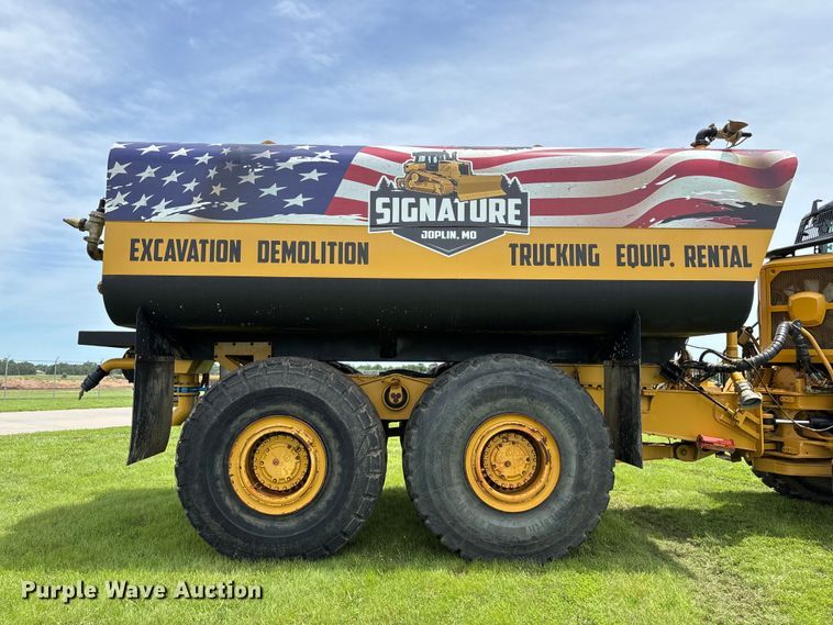 image for item FG0475 2015 Caterpillar 745C articulated water truck