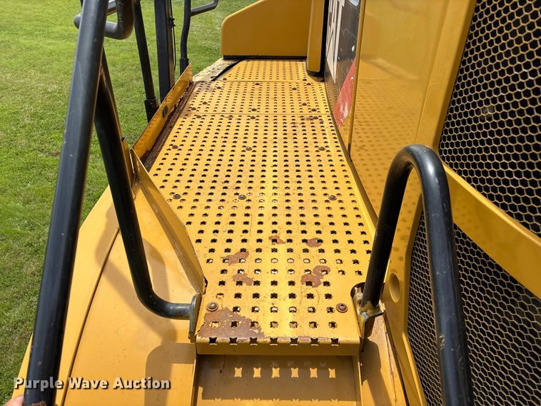 image for item FG0475 2015 Caterpillar 745C articulated water truck
