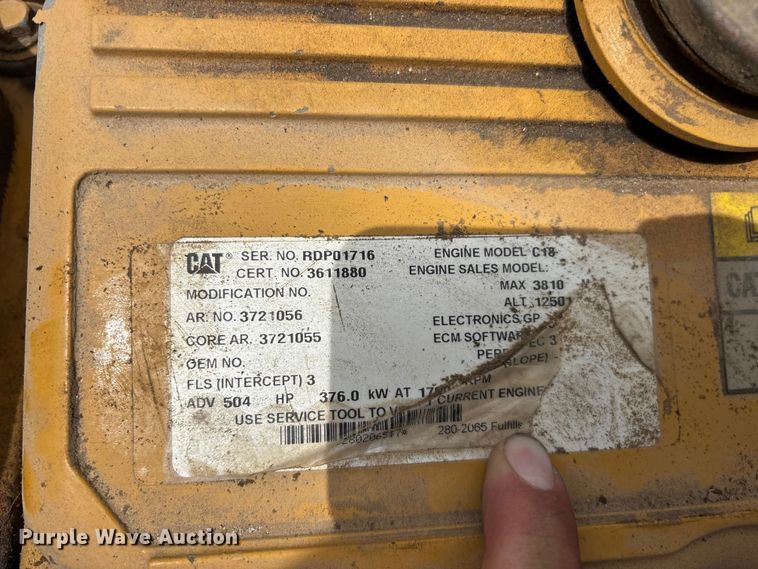 image for item FG0475 2015 Caterpillar 745C articulated water truck