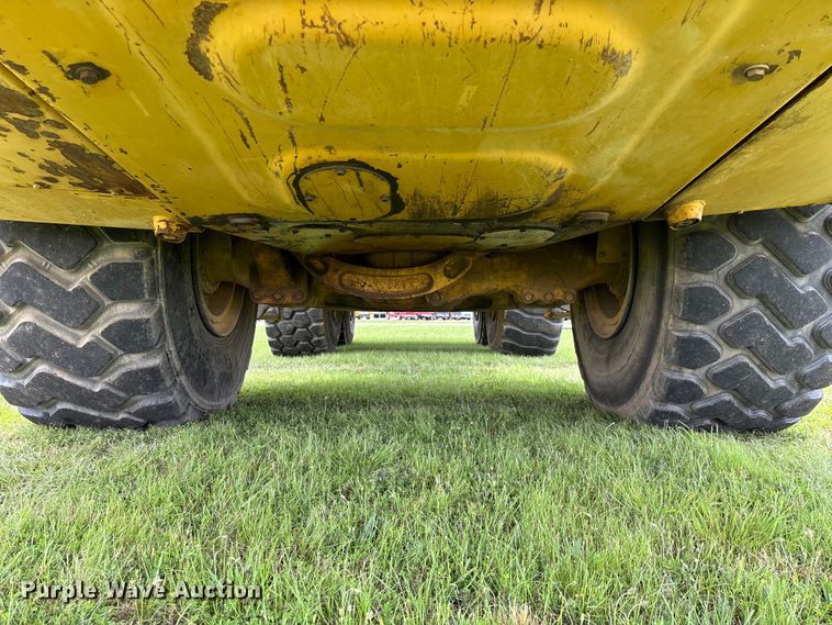 image for item FG0475 2015 Caterpillar 745C articulated water truck