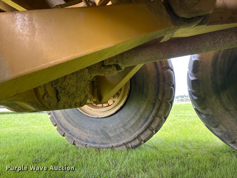image for item FG0475 2015 Caterpillar 745C articulated water truck